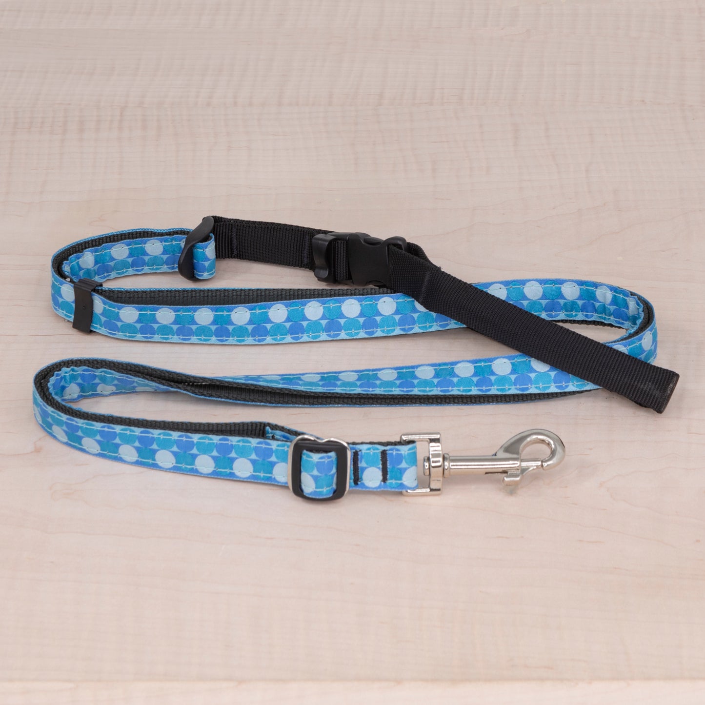 Sports Doggie Leash - Aqua Dots