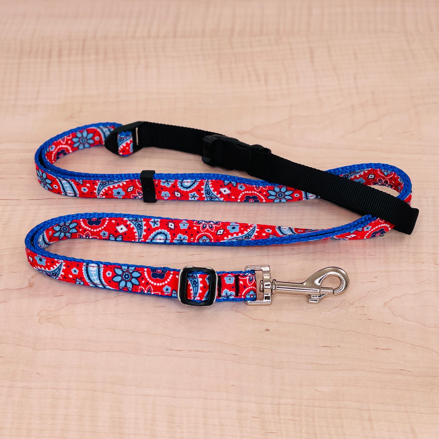 Sports Doggie Leash -  Bandana